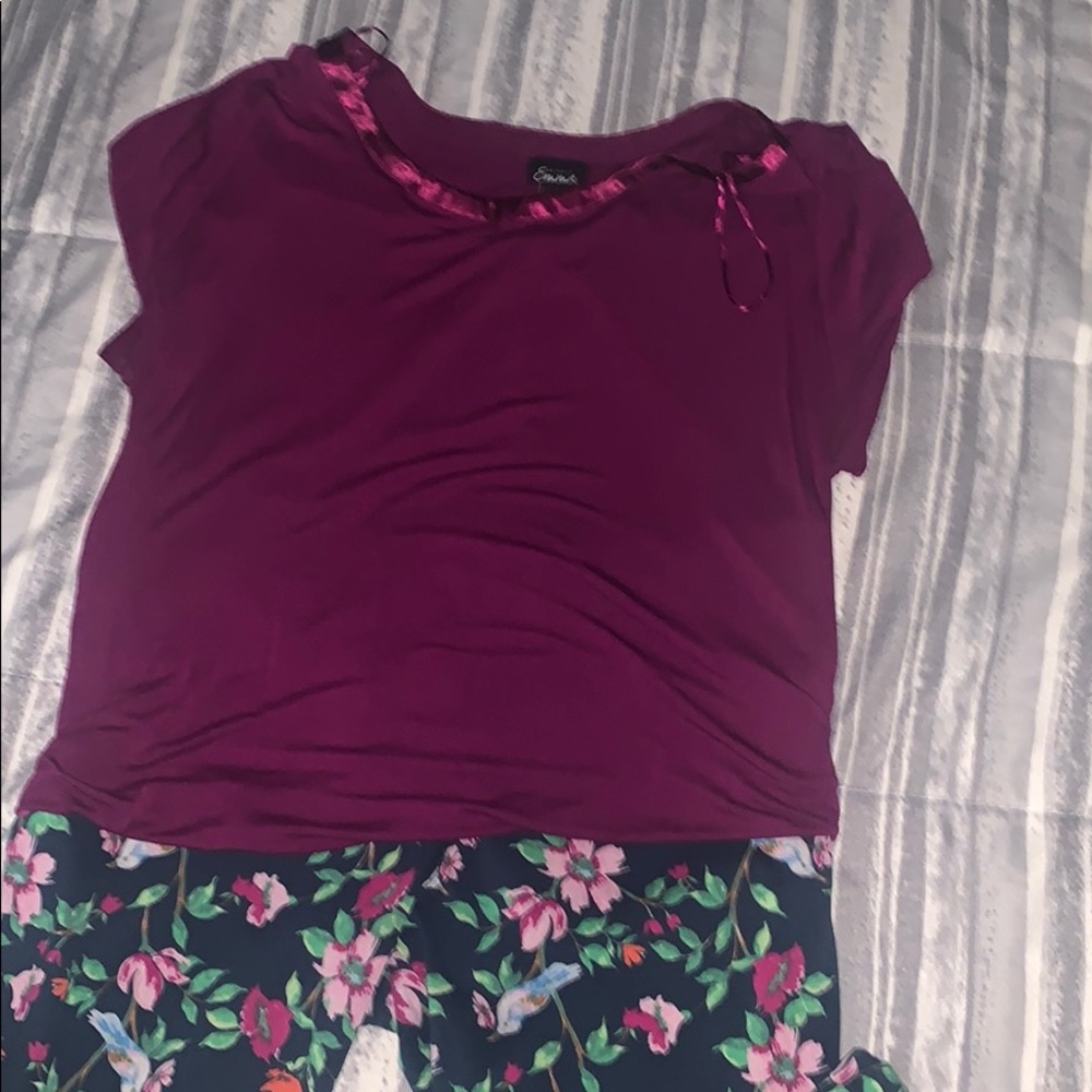 Whole outfit $17 🎉🎉 Jegging Capris & Blouse
